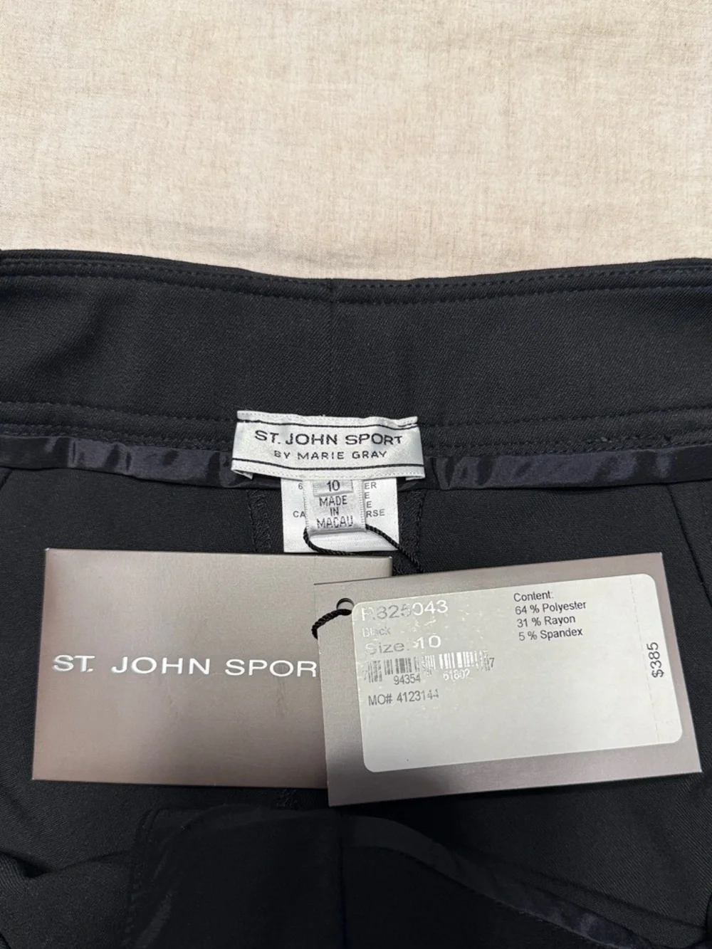 St. John Sport classic black